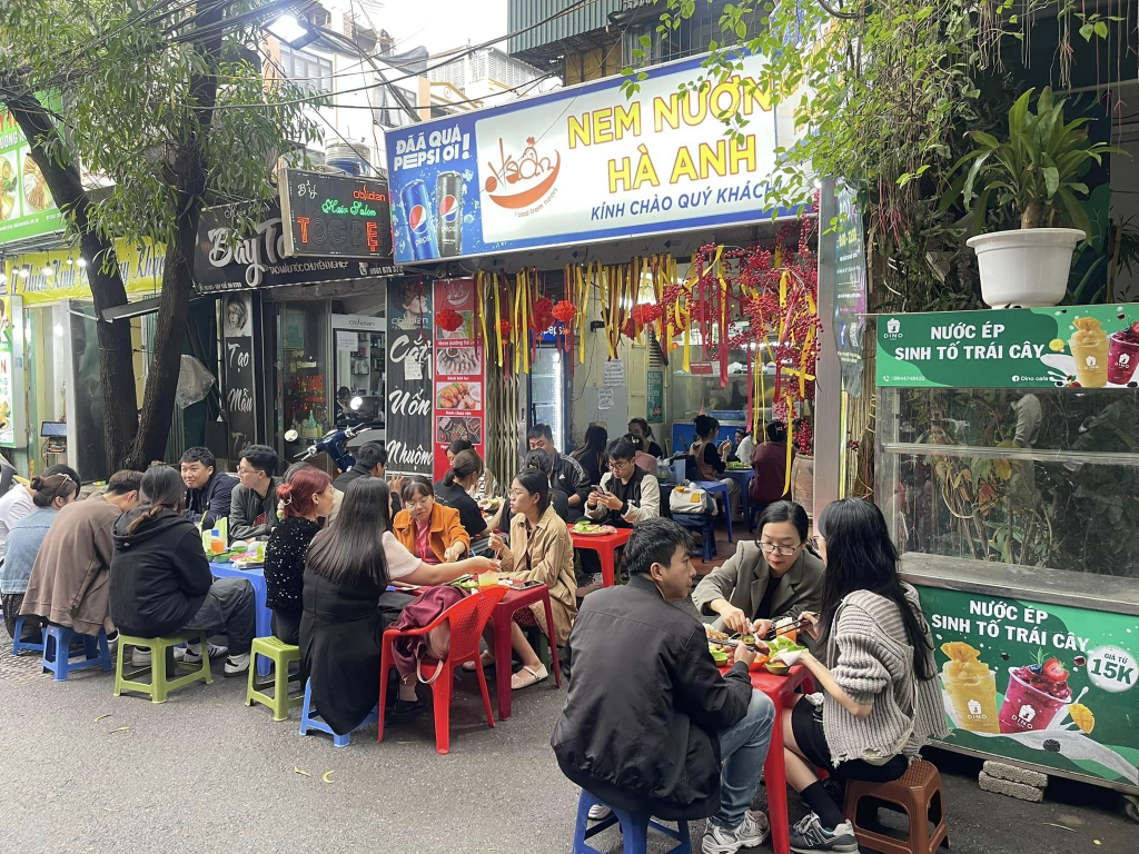Không gian Nem Nướng Hà Anh - CashPlus